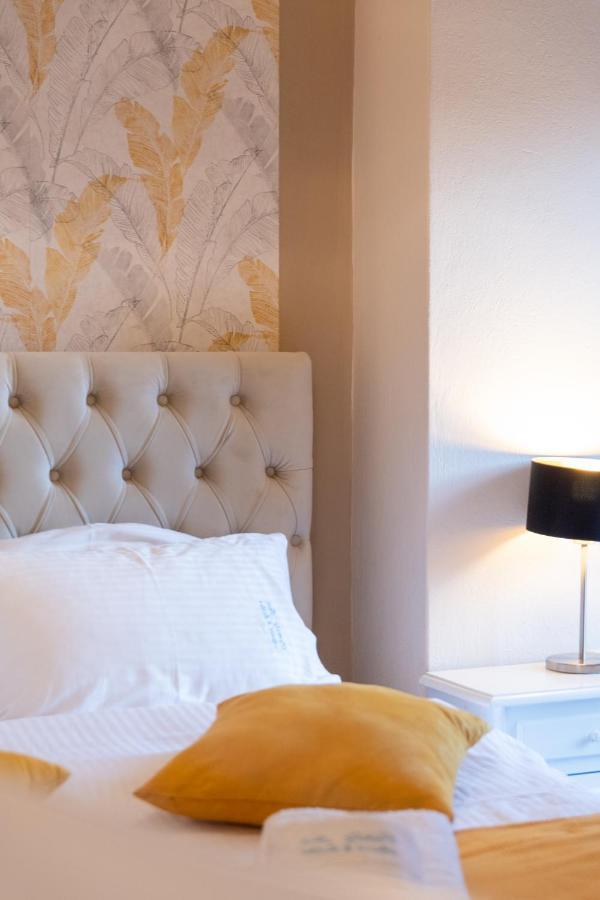 Family Inn Apartments&Suites 新马尔马拉斯 外观 照片