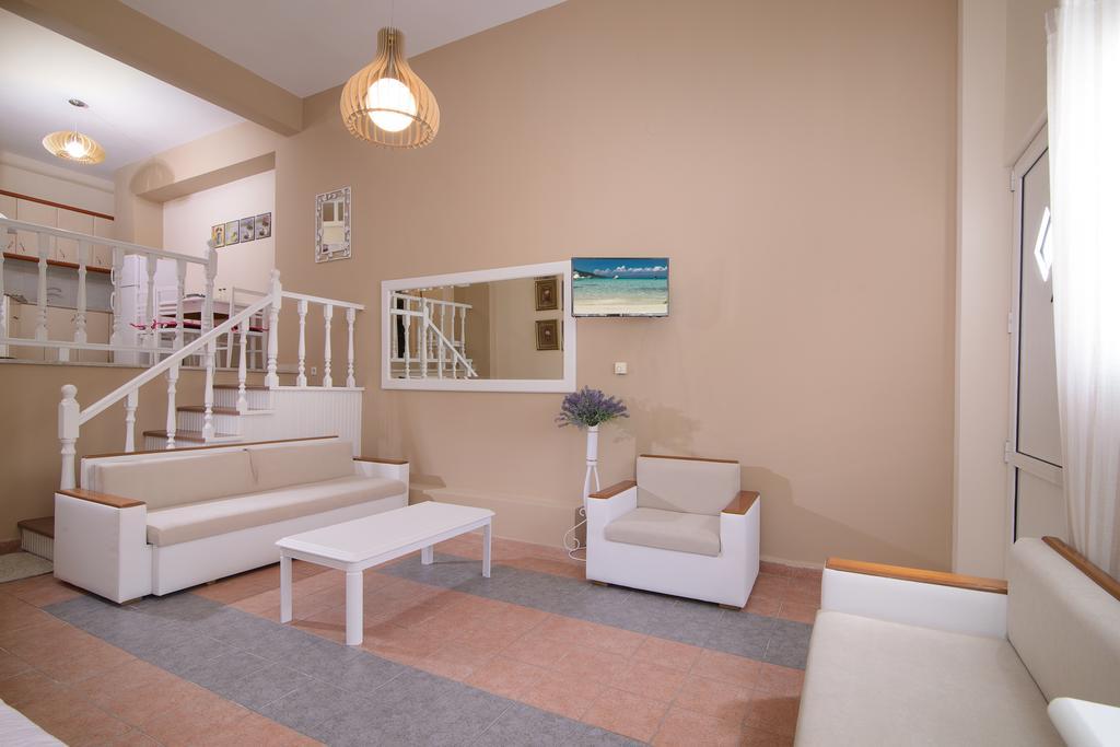 Family Inn Apartments&Suites 新马尔马拉斯 外观 照片