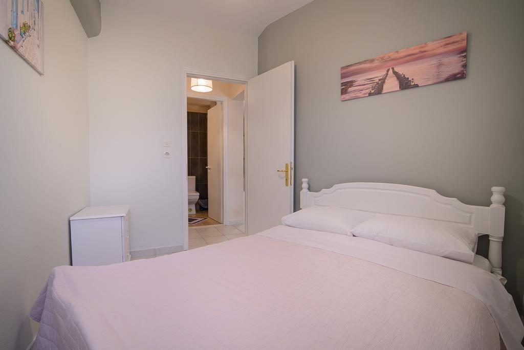 Family Inn Apartments&Suites 新马尔马拉斯 外观 照片